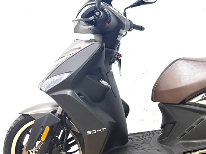 KYMCO AGILITY CITY 50 2024 de segunda mano