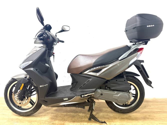 KYMCO AGILITY CITY 50 2024 de segunda mano