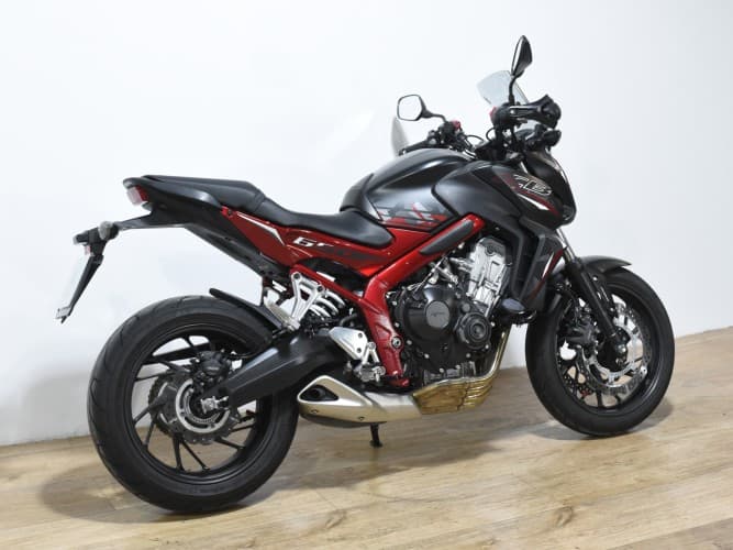 Comprar HONDA CB 650 F (A) 2017 de segunda mano HONDA CB 650 F (A) 2017 de segunda mano