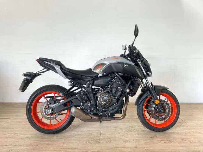 Comprar YAMAHA MT-07 A2 2019 de segunda mano YAMAHA MT-07 A2 2019 de segunda mano
