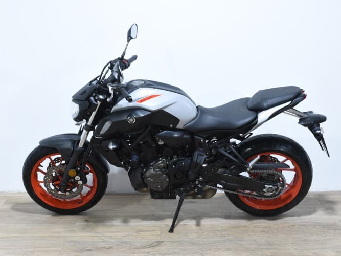 Comprar YAMAHA MT-07 A2 2019 de segunda mano YAMAHA MT-07 A2 2019 de segunda mano