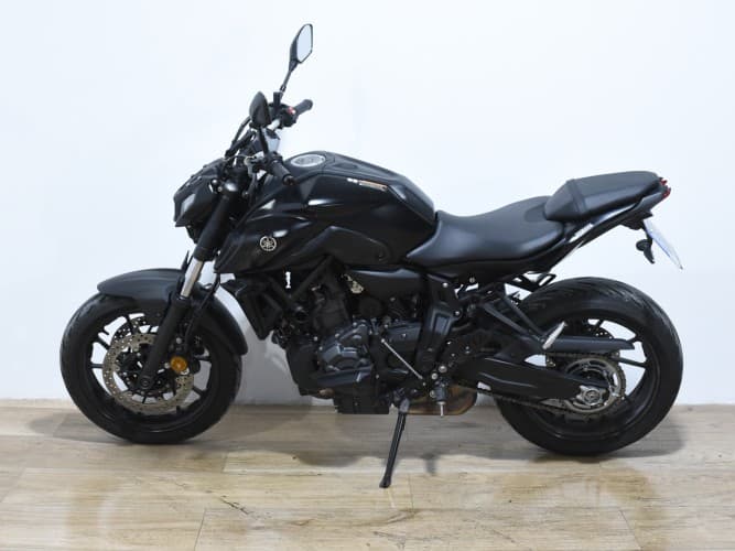 Comprar YAMAHA MT-07 2023 de segunda mano YAMAHA MT-07 2023 de segunda mano