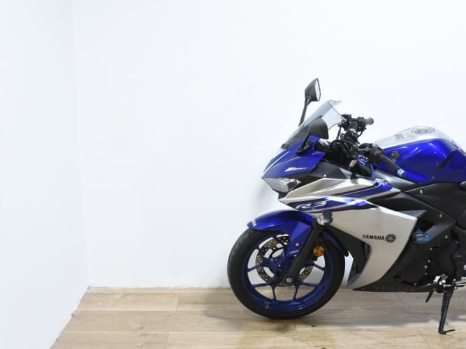 YAMAHA YZF R3 2018 de segunda mano