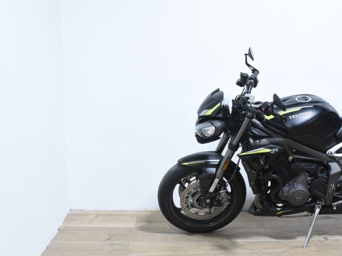 TRIUMPH STREET TRIPLE RS 2022 de segunda mano