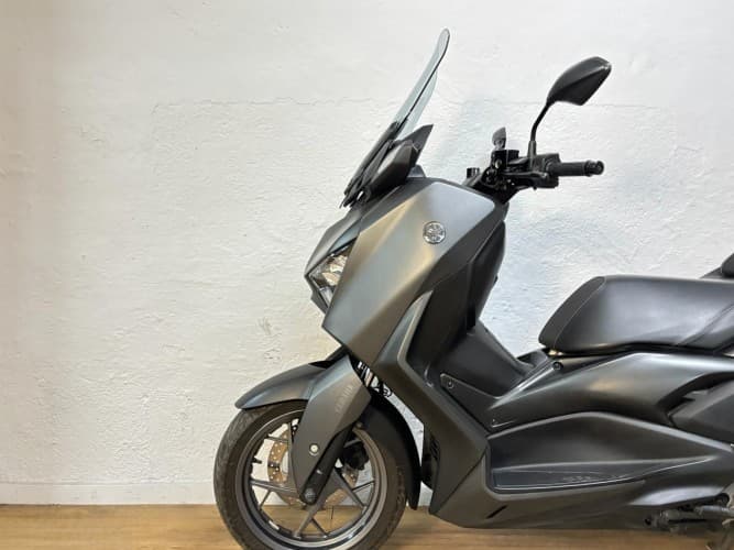 Comprar YAMAHA XMAX 125 2023 de segunda mano YAMAHA XMAX 125 2023 de segunda mano