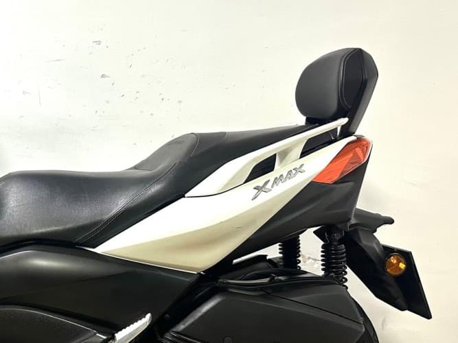 YAMAHA XMAX 300 2017 de segunda mano