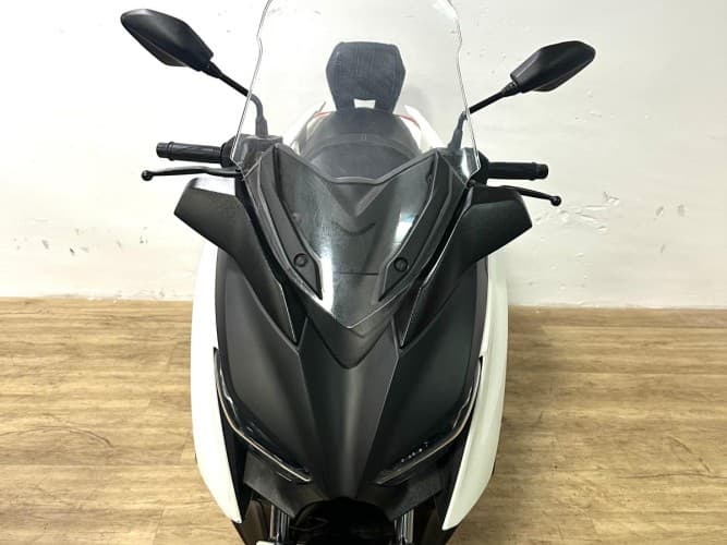 YAMAHA XMAX 300 2017 de segunda mano
