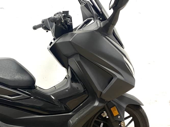 Comprar HONDA FORZA 125 2025 de segunda mano HONDA FORZA 125 2025 de segunda mano