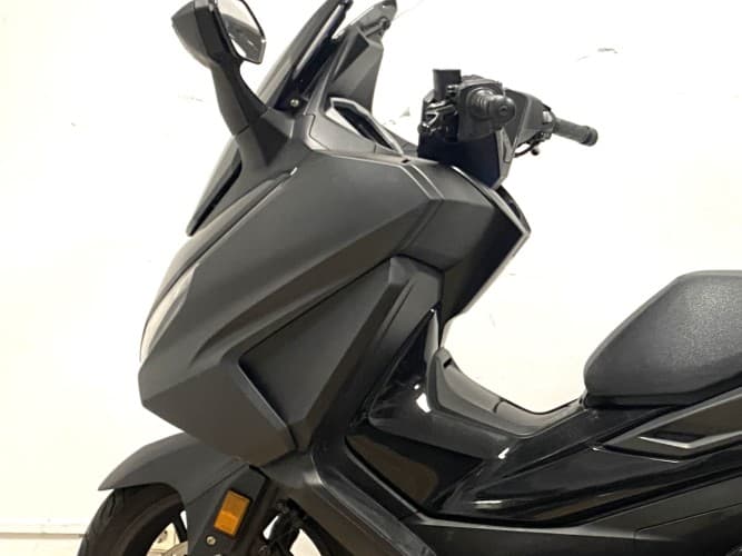 Comprar HONDA FORZA 125 2025 de segunda mano HONDA FORZA 125 2025 de segunda mano