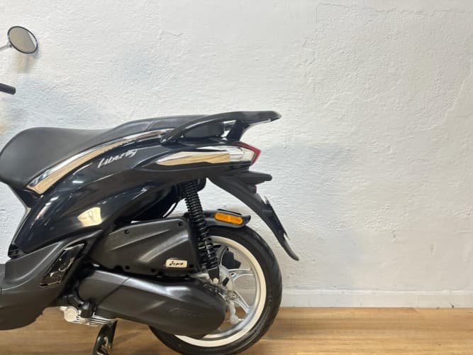 PIAGGIO LIBERTY 50 2024 de segunda mano