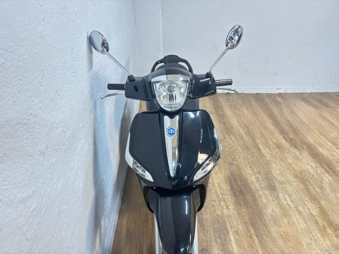 PIAGGIO LIBERTY 50 2024 de segunda mano