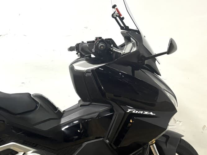 HONDA FORZA 750 (A) 2021 de segunda mano