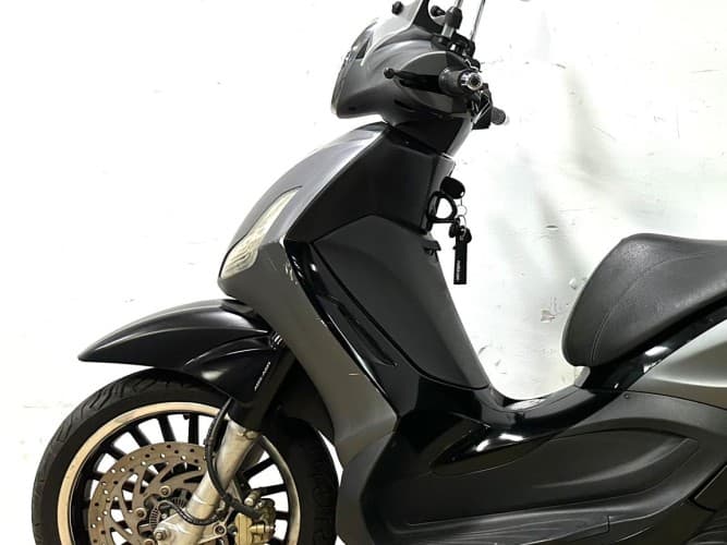 PIAGGIO BEVERLY 300 2017 de segunda mano