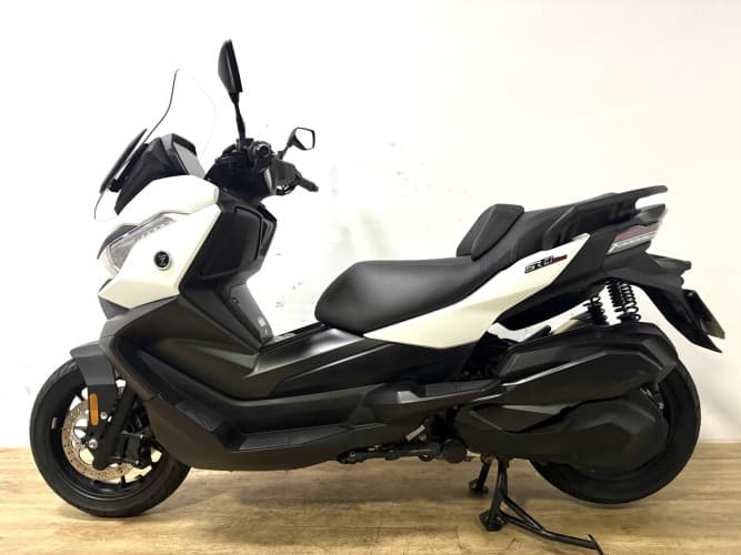 Comprar VOGE SR4 MAX 2024 de segunda mano VOGE SR4 MAX 2024 de segunda mano