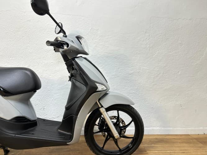 Comprar PIAGGIO LIBERTY 50 2024 de segunda mano PIAGGIO LIBERTY 50 2024 de segunda mano