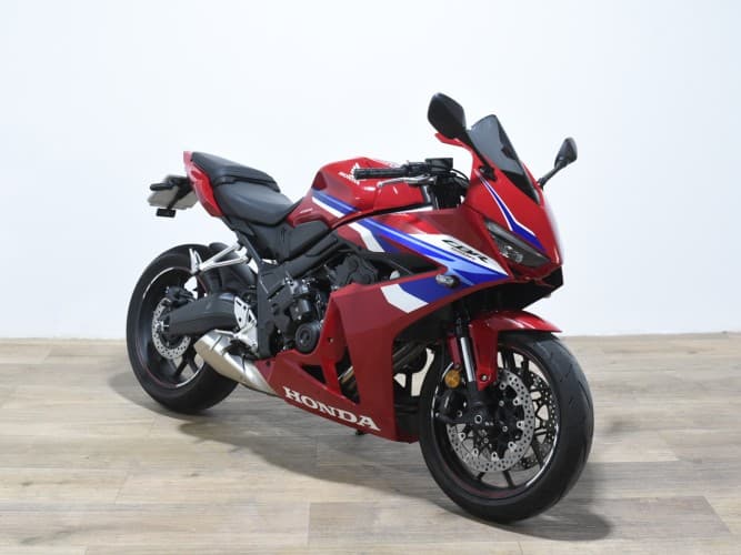 Comprar HONDA CBR 650 R (A)(E CLUTCH) 2025 de segunda mano HONDA CBR 650 R (A)(E CLUTCH) 2025 de segunda mano