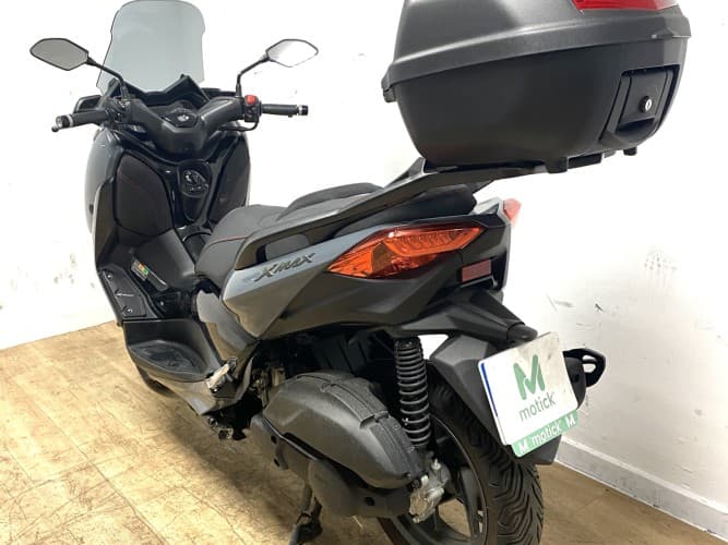 Comprar YAMAHA XMAX 125 (TECH MAX) 2022 de segunda mano YAMAHA XMAX 125 (TECH MAX) 2022 de segunda mano