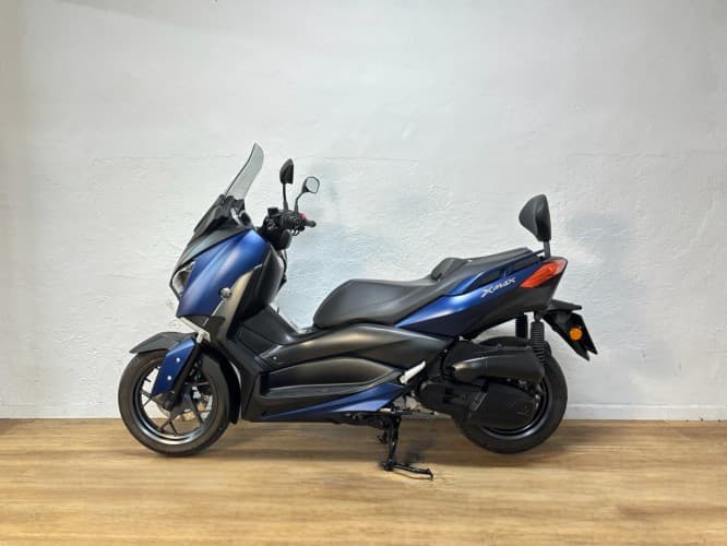Comprar YAMAHA XMAX 125 2018 de segunda mano YAMAHA XMAX 125 2018 de segunda mano