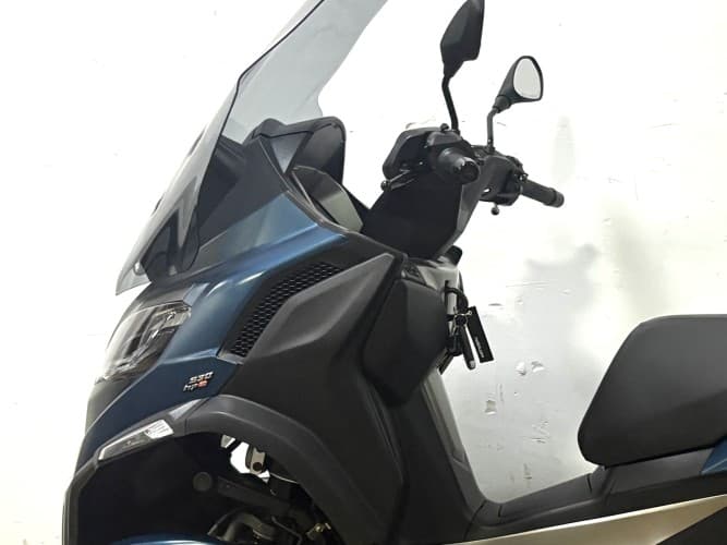 Comprar PIAGGIO MP3 530 HPE 2025 de segunda mano PIAGGIO MP3 530 HPE 2025 de segunda mano
