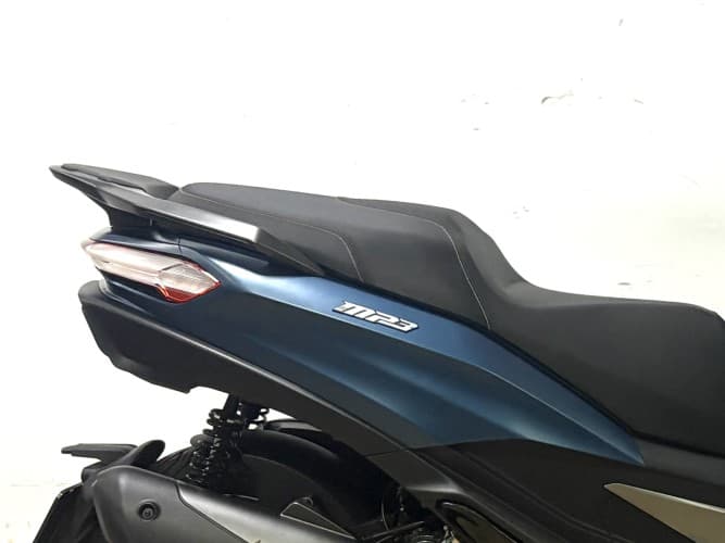 Comprar PIAGGIO MP3 530 HPE 2025 de segunda mano PIAGGIO MP3 530 HPE 2025 de segunda mano