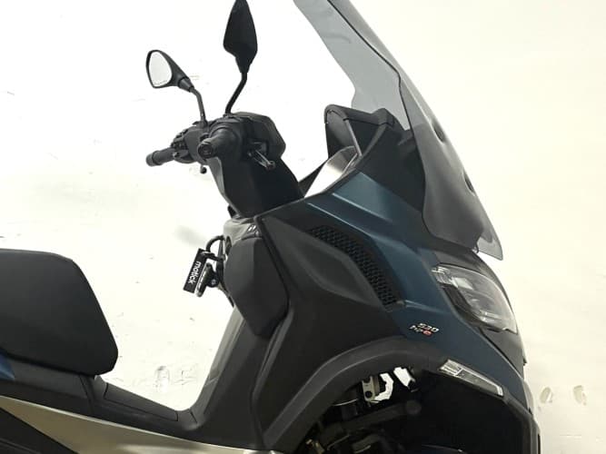 Comprar PIAGGIO MP3 530 HPE 2025 de segunda mano PIAGGIO MP3 530 HPE 2025 de segunda mano