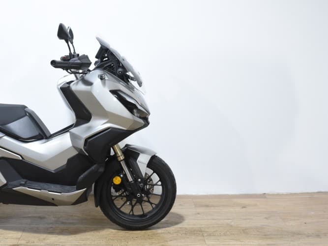 Comprar HONDA ADV 350 2022 de segunda mano HONDA ADV 350 2022 de segunda mano