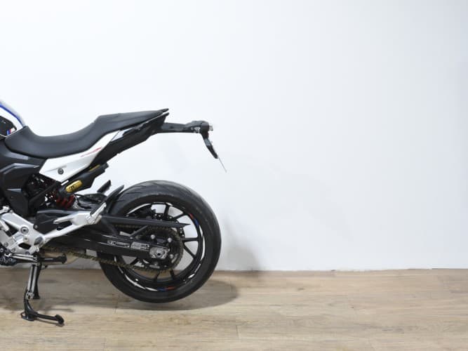 BMW F 900 R 2024 de segunda mano