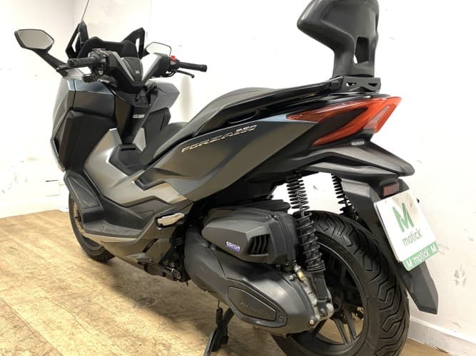 Comprar HONDA FORZA 350 2023 de segunda mano HONDA FORZA 350 2023 de segunda mano