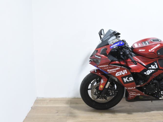 KAWASAKI NINJA ZX-6R 2025 de segunda mano