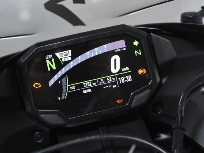 KAWASAKI NINJA ZX-6R 2025 de segunda mano