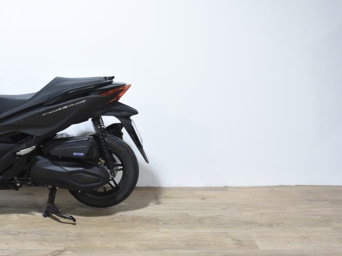 HONDA FORZA 350 2023 de segunda mano