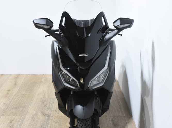 HONDA FORZA 350 2023 de segunda mano