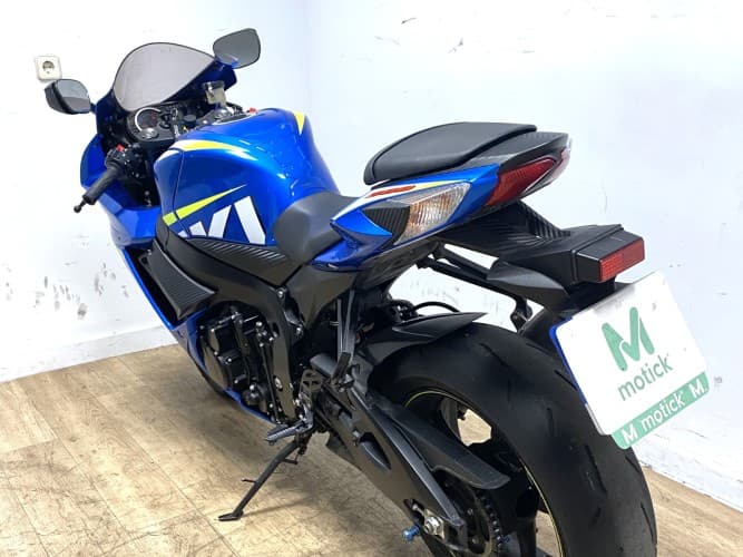 SUZUKI GSX R600 2016 de segunda mano