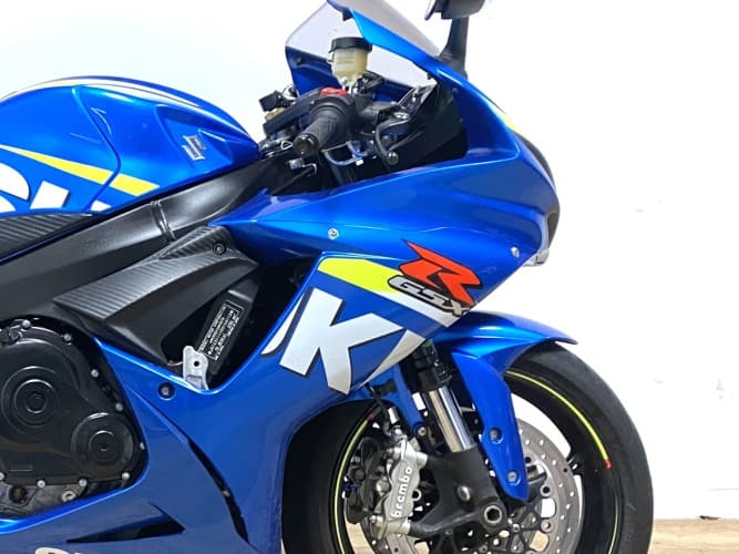 SUZUKI GSX R600 2016 de segunda mano