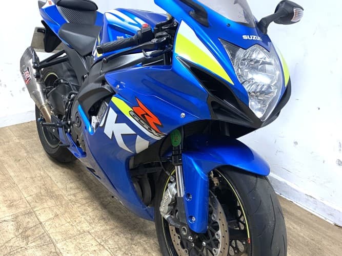 SUZUKI GSX R600 2016 de segunda mano