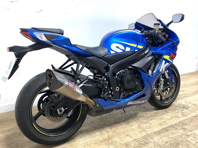 SUZUKI GSX R600 2016 de segunda mano