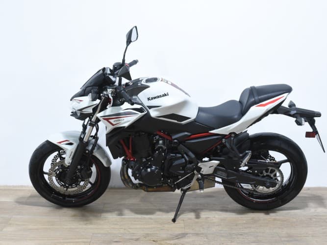 Comprar KAWASAKI Z 650 (A2) 2022 de segunda mano KAWASAKI Z 650 (A2) 2022 de segunda mano