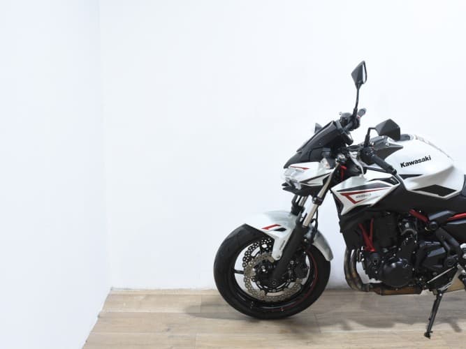 Comprar KAWASAKI Z 650 (A2) 2022 de segunda mano KAWASAKI Z 650 (A2) 2022 de segunda mano