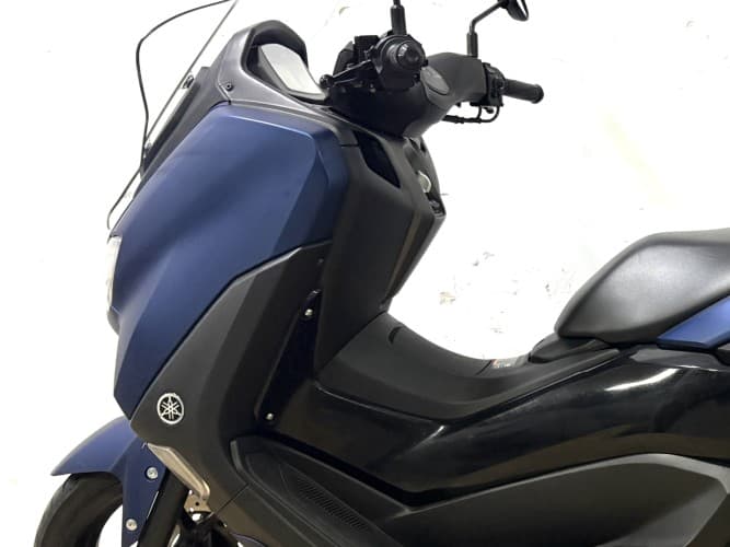 YAMAHA NMAX 125 2021 de segunda mano