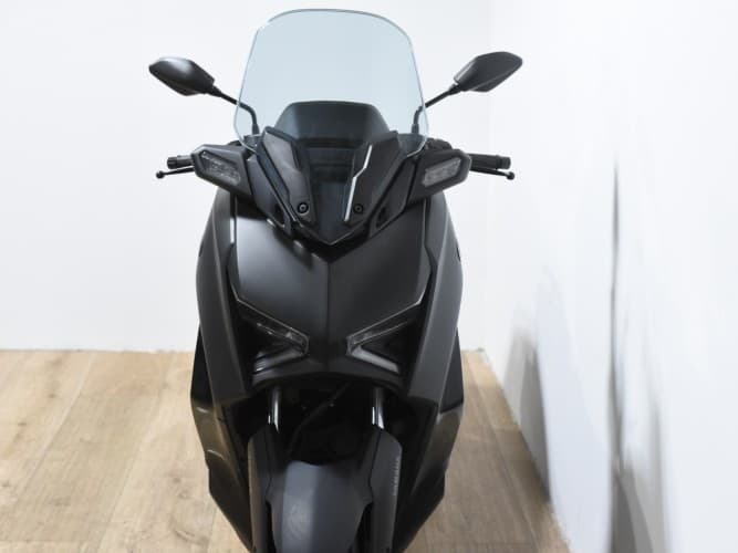 Comprar YAMAHA XMAX 300 2024 de segunda mano YAMAHA XMAX 300 2024 de segunda mano