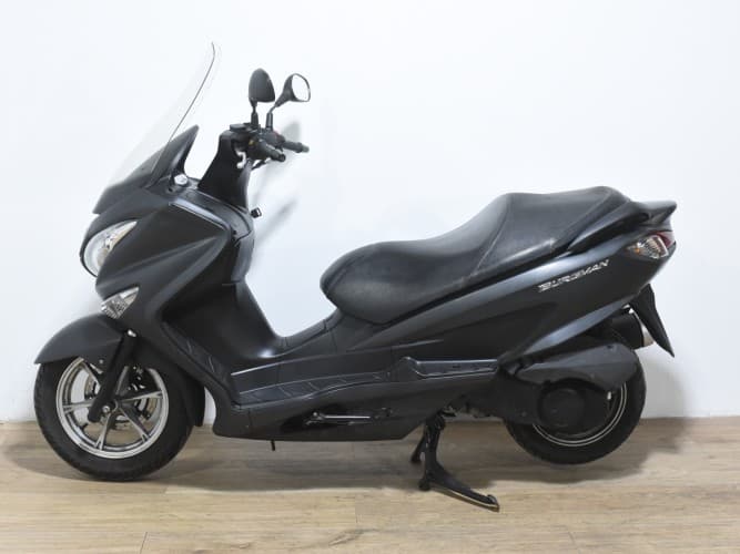 SUZUKI BURGMAN 125 2014 de segunda mano