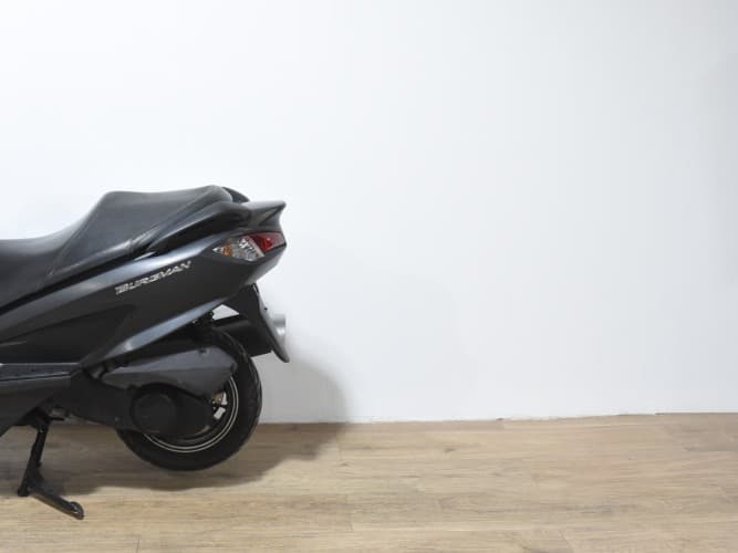 SUZUKI BURGMAN 125 2014 de segunda mano