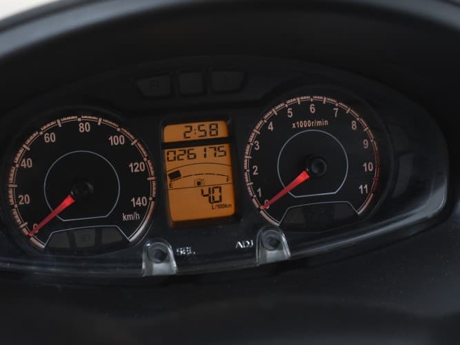 SUZUKI BURGMAN 125 2014 de segunda mano