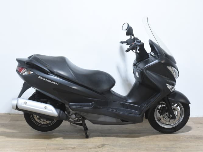 SUZUKI BURGMAN 125 2014 de segunda mano