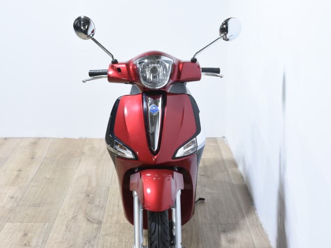 Comprar PIAGGIO LIBERTY 50 (IVA DEDUCIBLE) 2024 de segunda mano PIAGGIO LIBERTY 50 (IVA DEDUCIBLE) 2024 de segunda mano