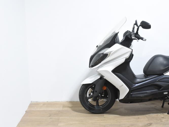 KYMCO SUPER DINK 350 2018 de segunda mano