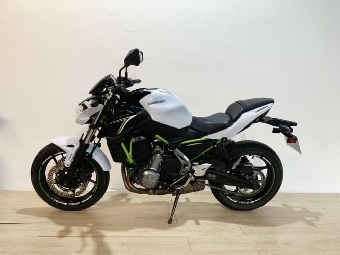 Comprar KAWASAKI Z 650 (A2)(ABS) 2018 de segunda mano KAWASAKI Z 650 (A2)(ABS) 2018 de segunda mano
