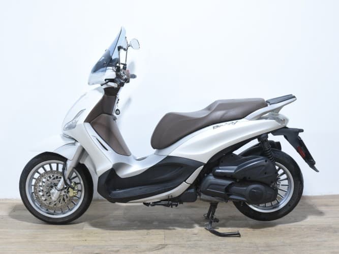 PIAGGIO BEVERLY 300 2019 de segunda mano
