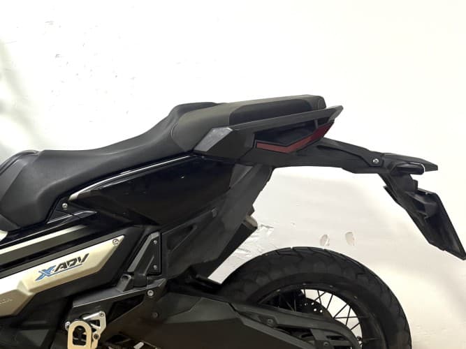 Comprar HONDA X-ADV 750 (A) 2019 de segunda mano HONDA X-ADV 750 (A) 2019 de segunda mano