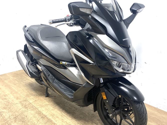 HONDA FORZA 350 2021 de segunda mano